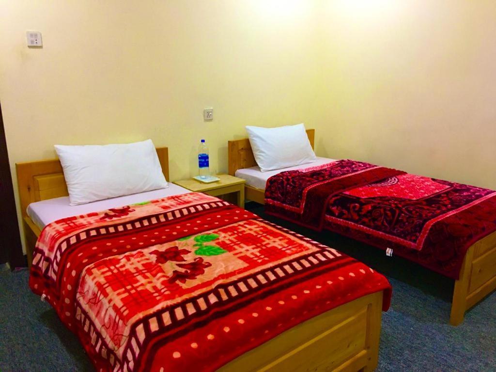 Chitral Inn Resort Екстериор снимка